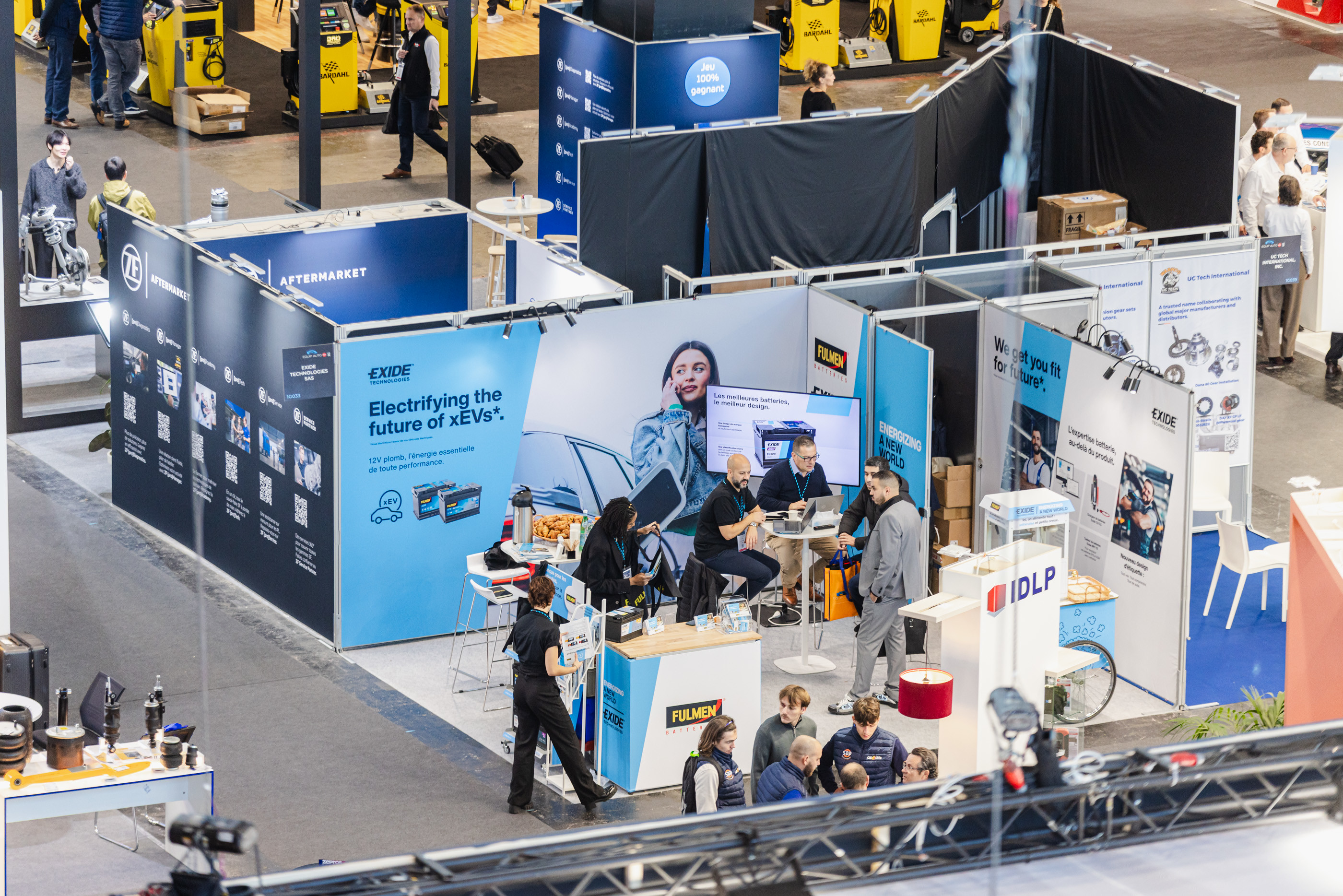 Installation générale d'EQUIP AUTO 2025 - Stands personnalisés