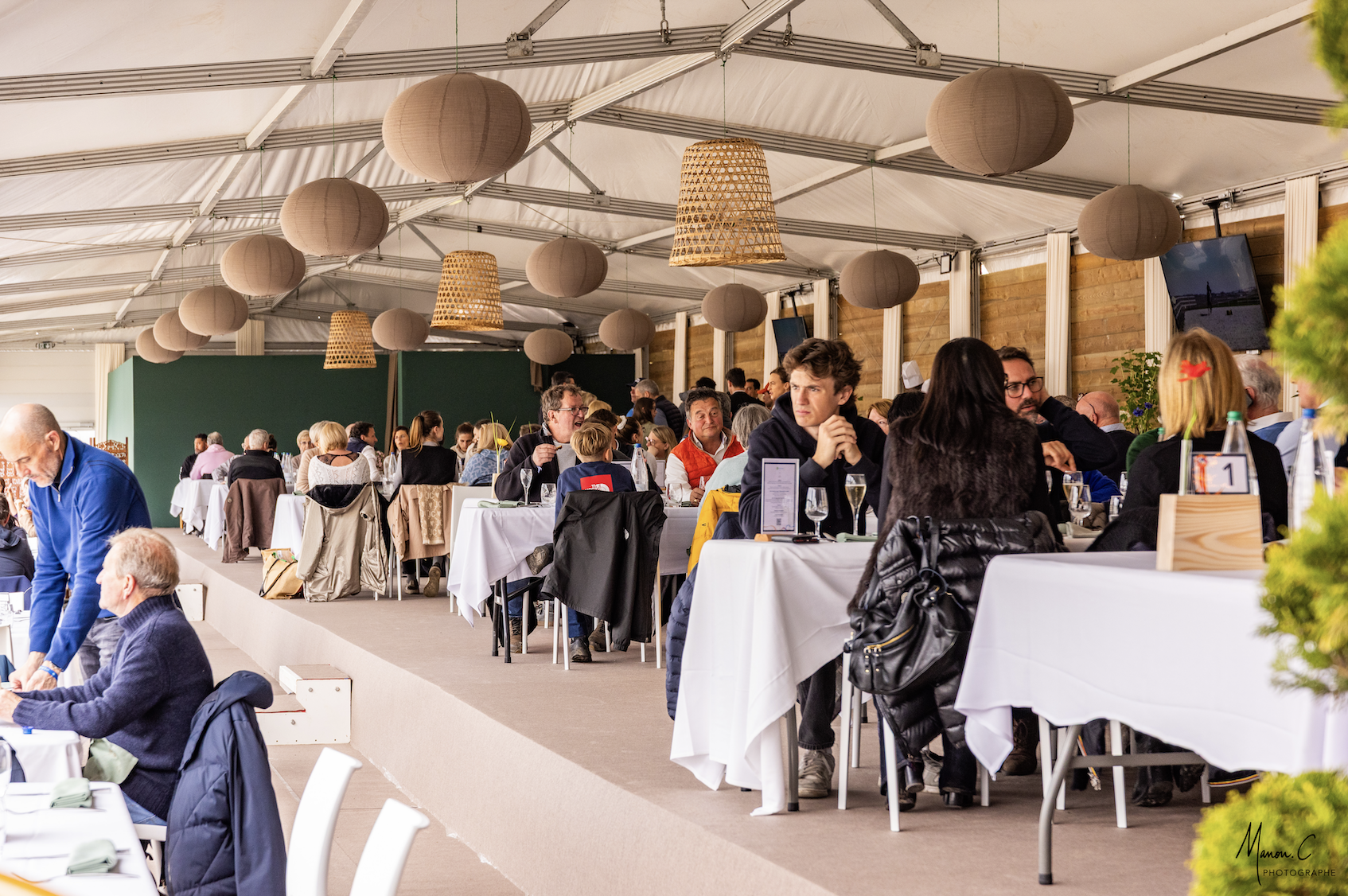 Installation du Restaurant VIP de l'événement équestre Jump'Est