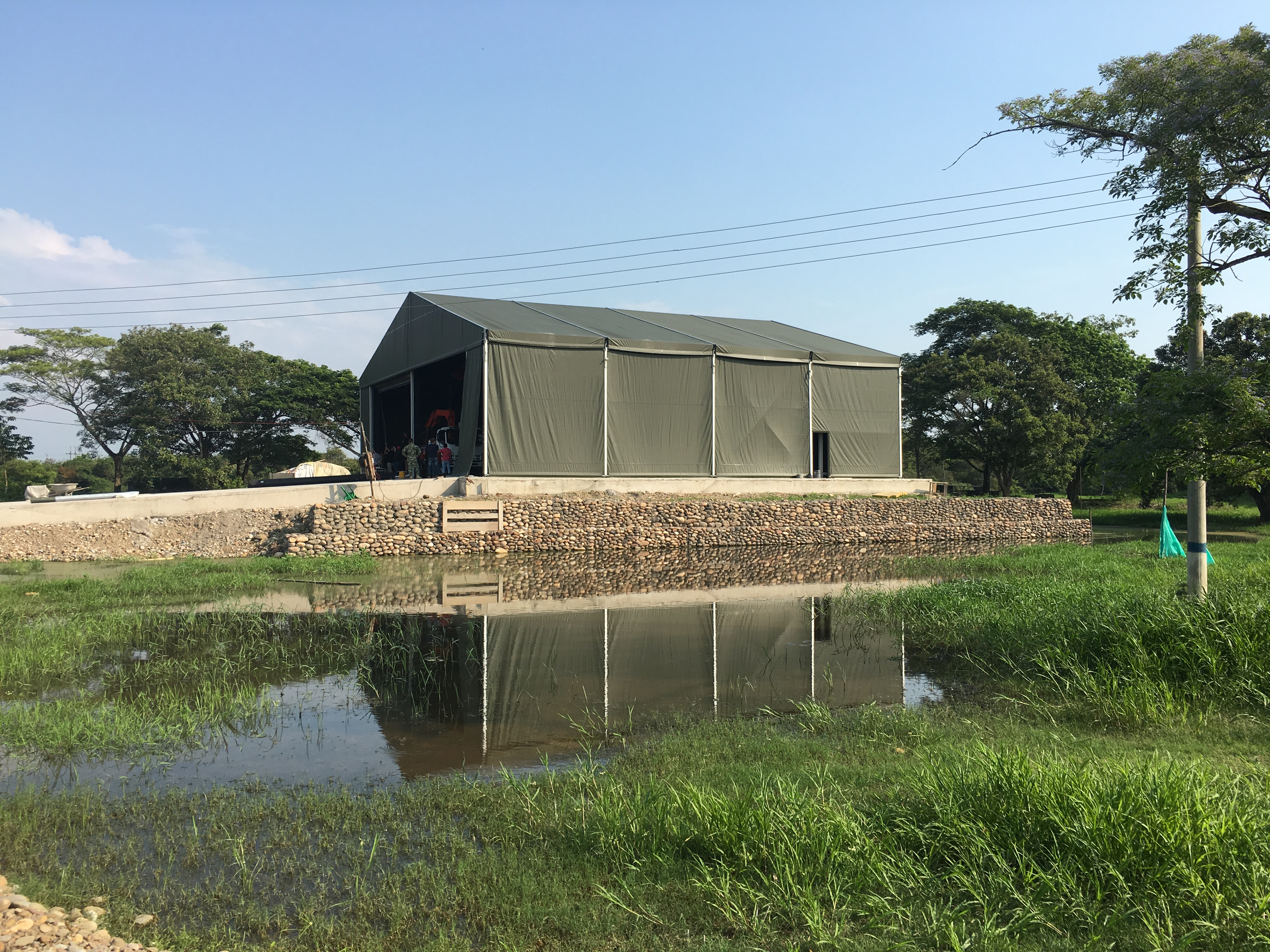 Hangar de stockage militaire modulaire en Colombie pour aéroglisseurs